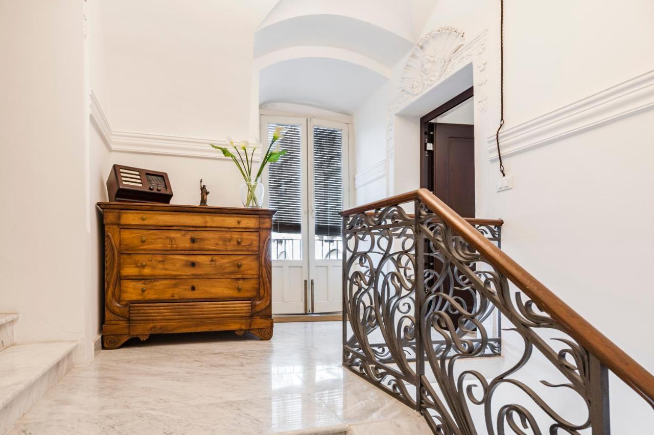 La Suite Di Piazza Dell'Universita Catania-Fontanarossai nemzetközi repülőtér Kültér fotó