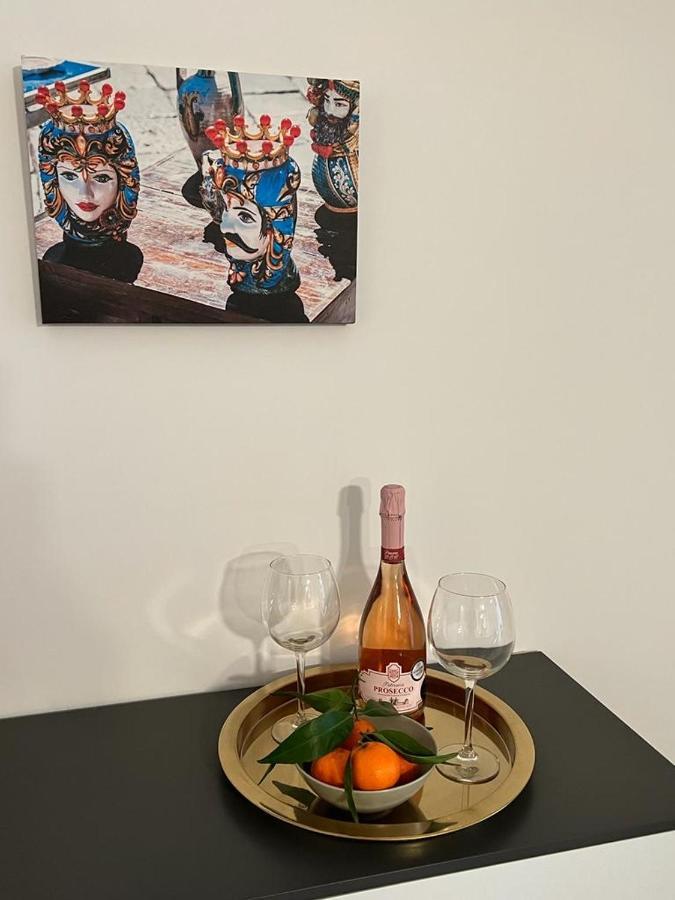 La Suite Di Piazza Dell'Universita Catania-Fontanarossai nemzetközi repülőtér Kültér fotó