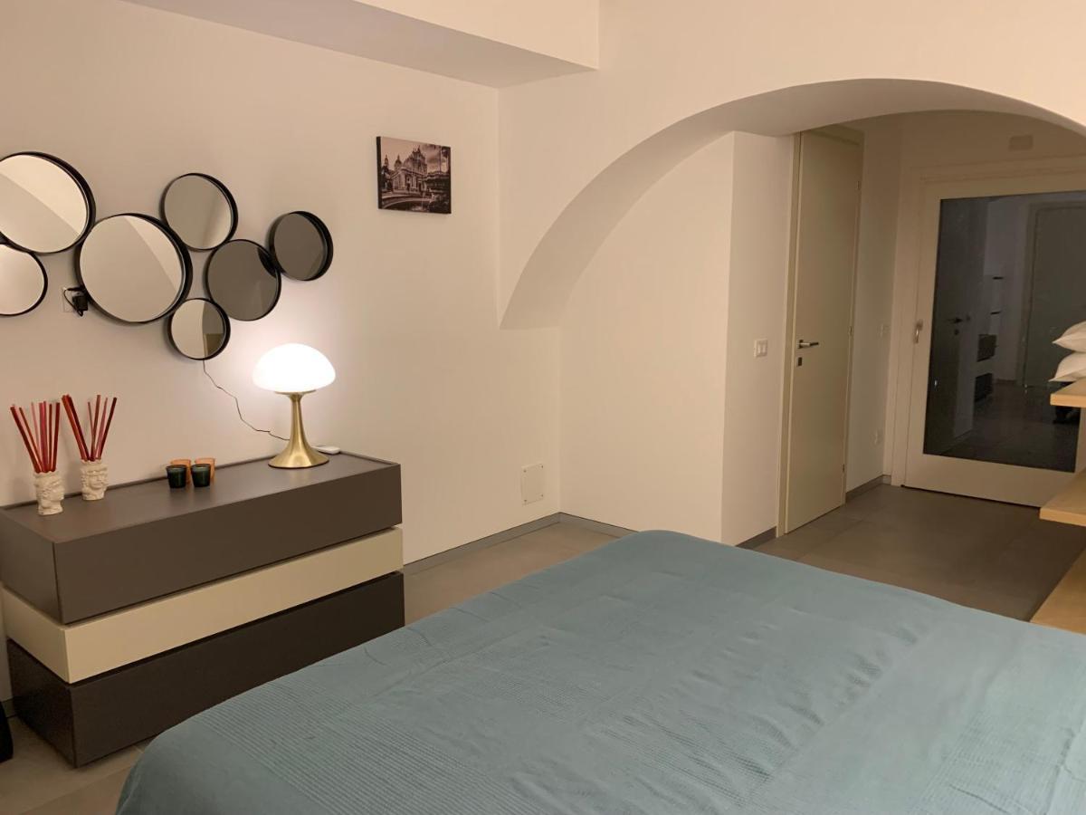 La Suite Di Piazza Dell'Universita Catania-Fontanarossai nemzetközi repülőtér Kültér fotó